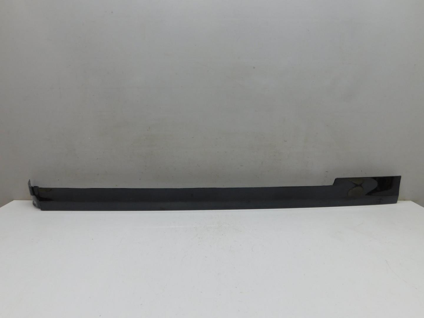 Накладка двери задней правой