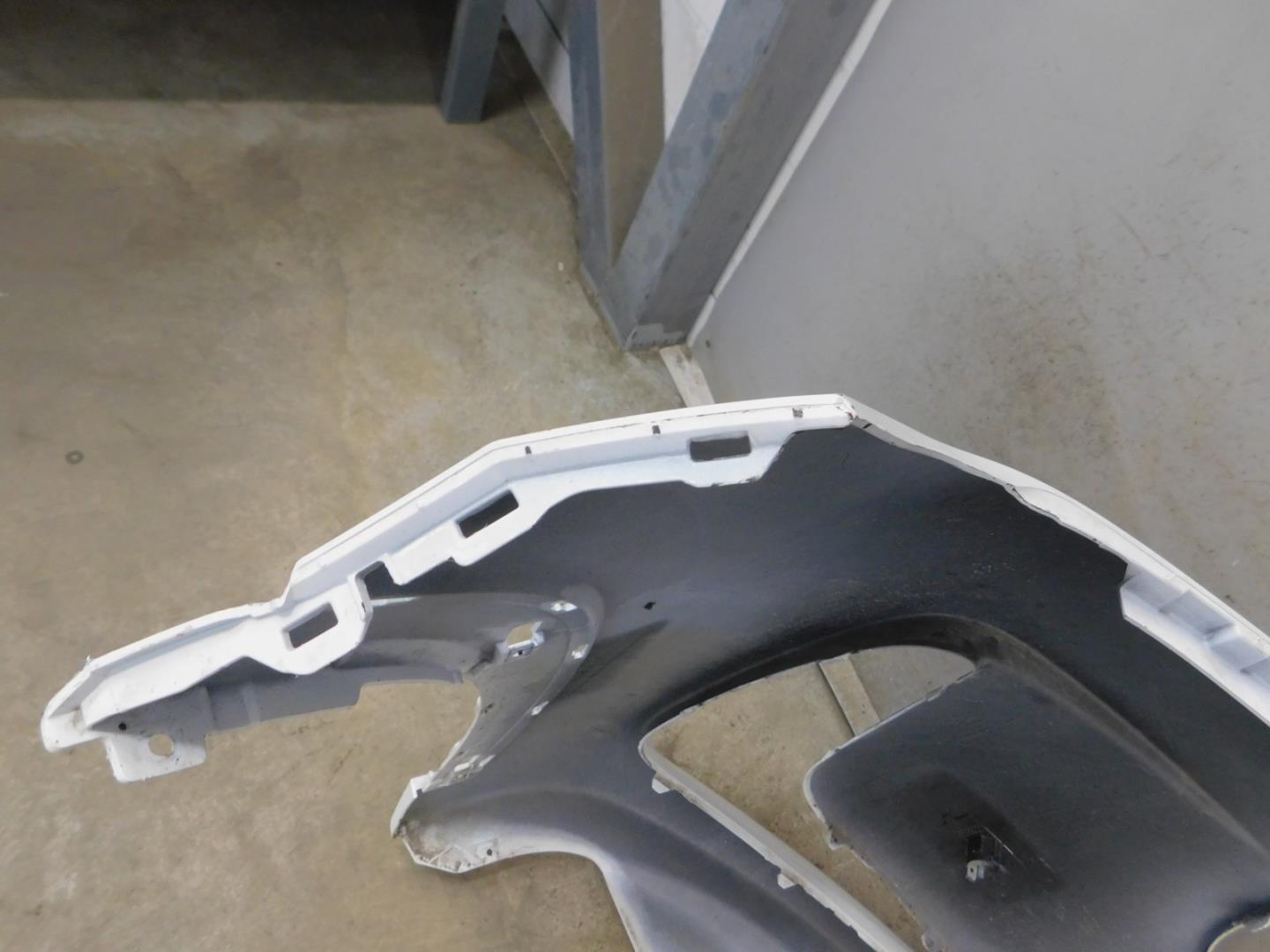 Бампер передний