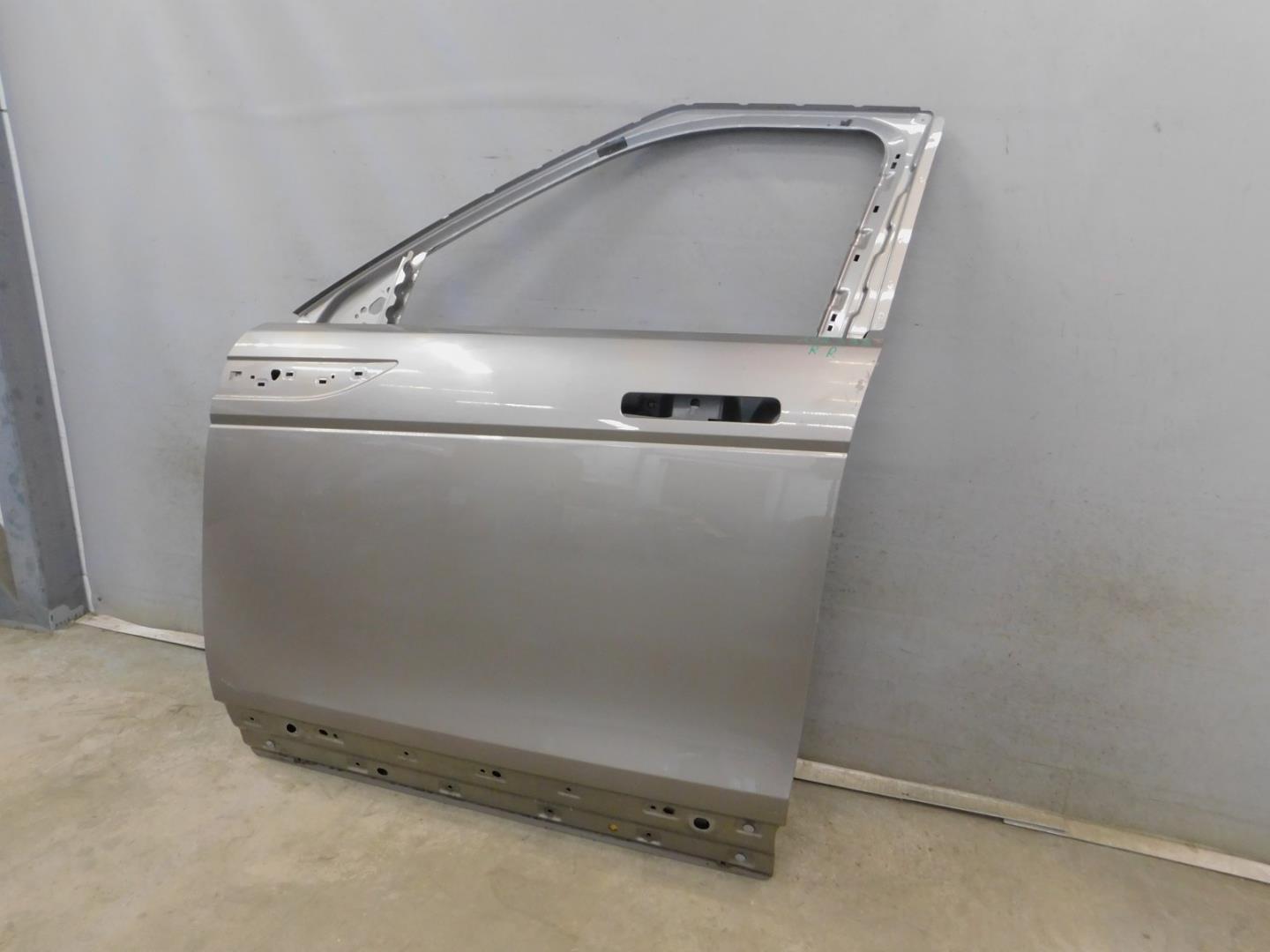 Дверь передняя левая