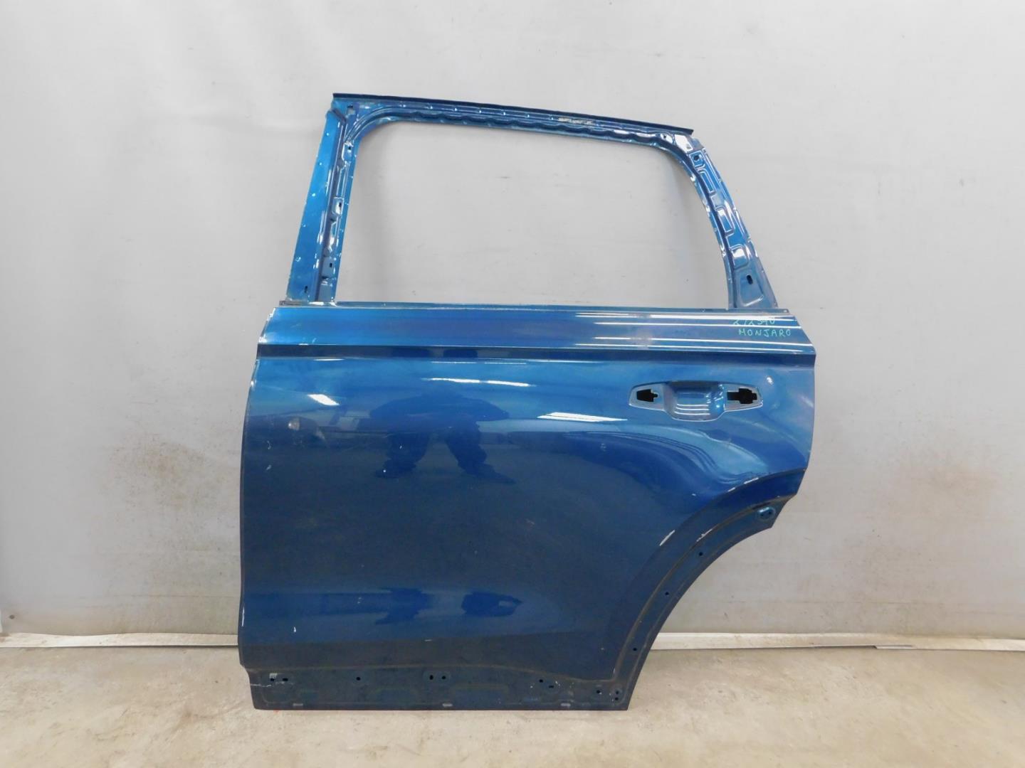 Дверь задняя левая