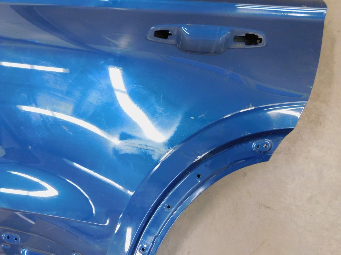 Дверь задняя левая