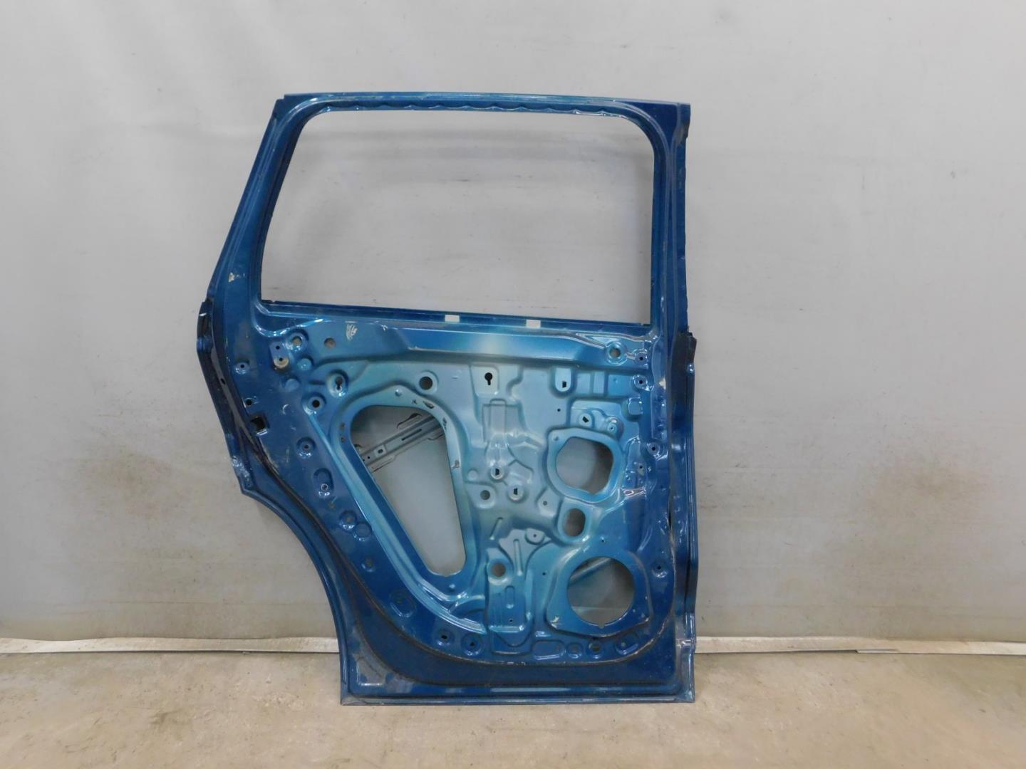 Дверь задняя левая