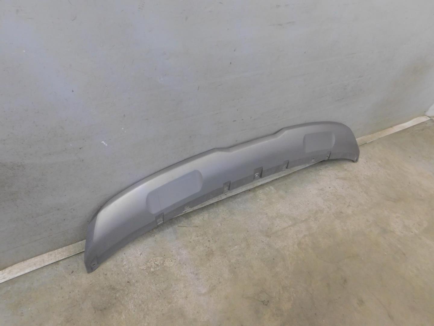 Накладка переднего бампера