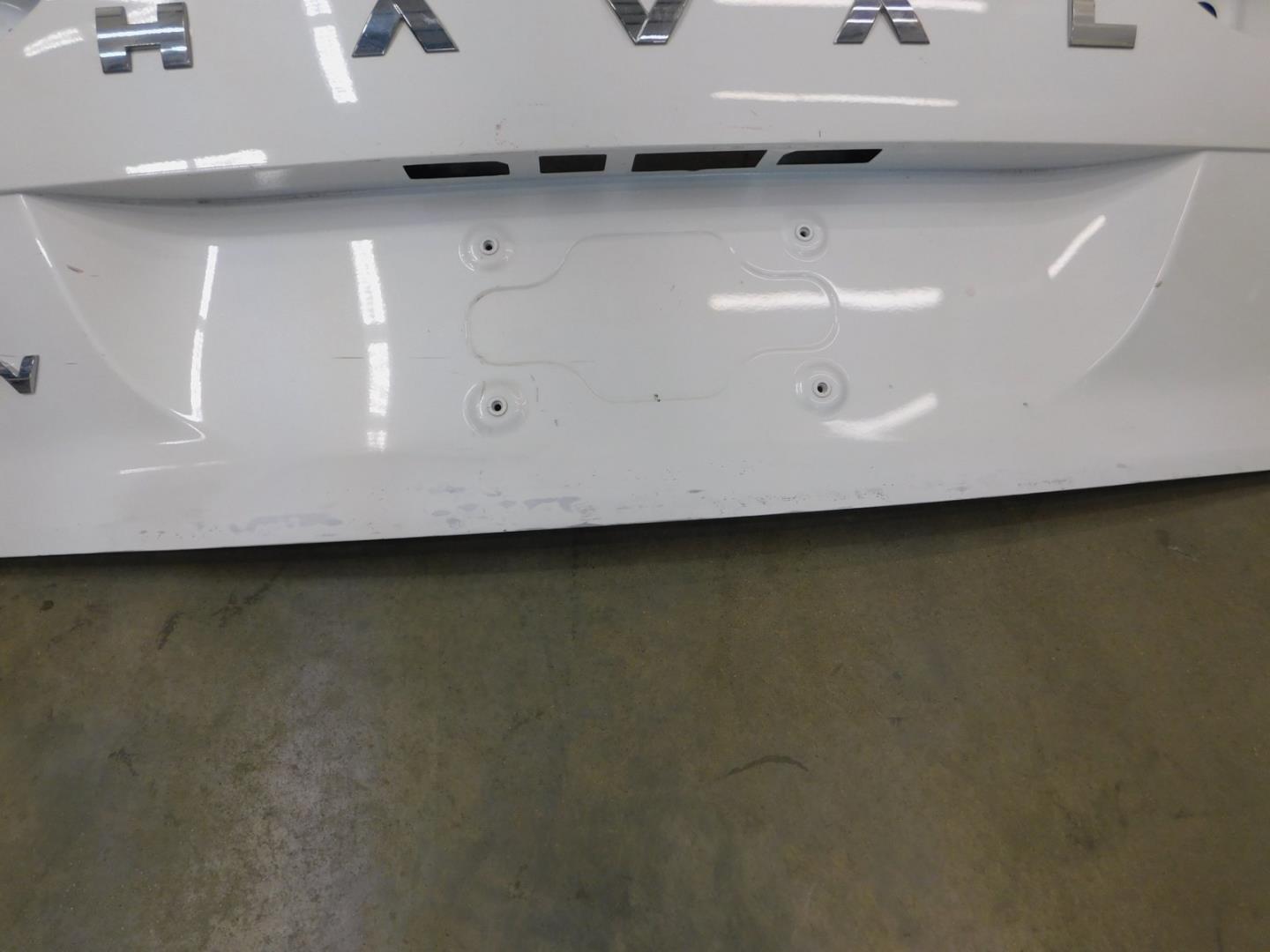 Дверь багажника