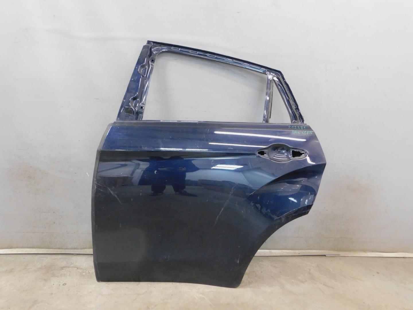 Дверь задняя левая