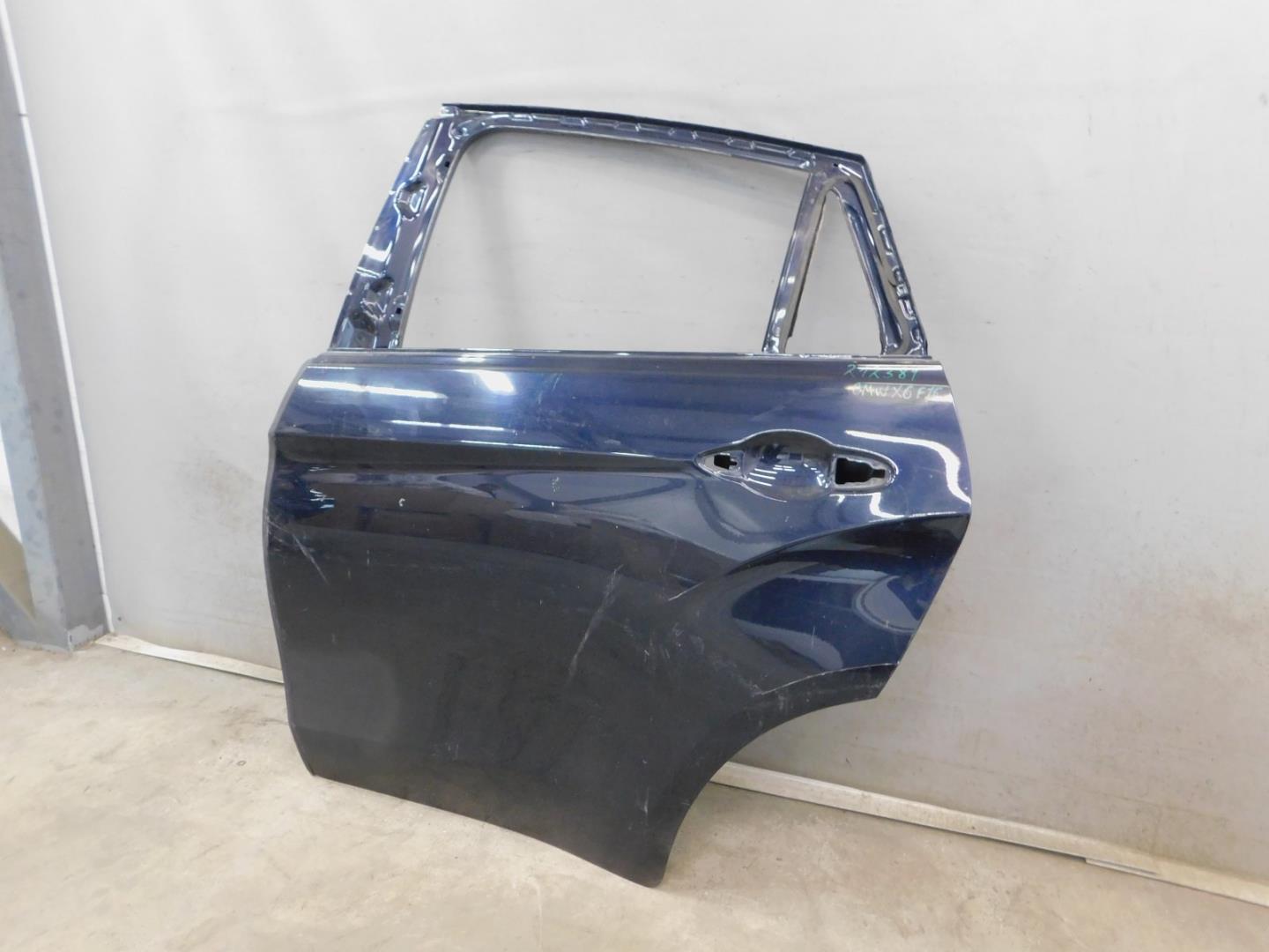 Дверь задняя левая