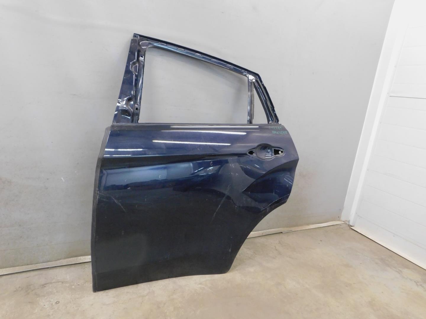 Дверь задняя левая