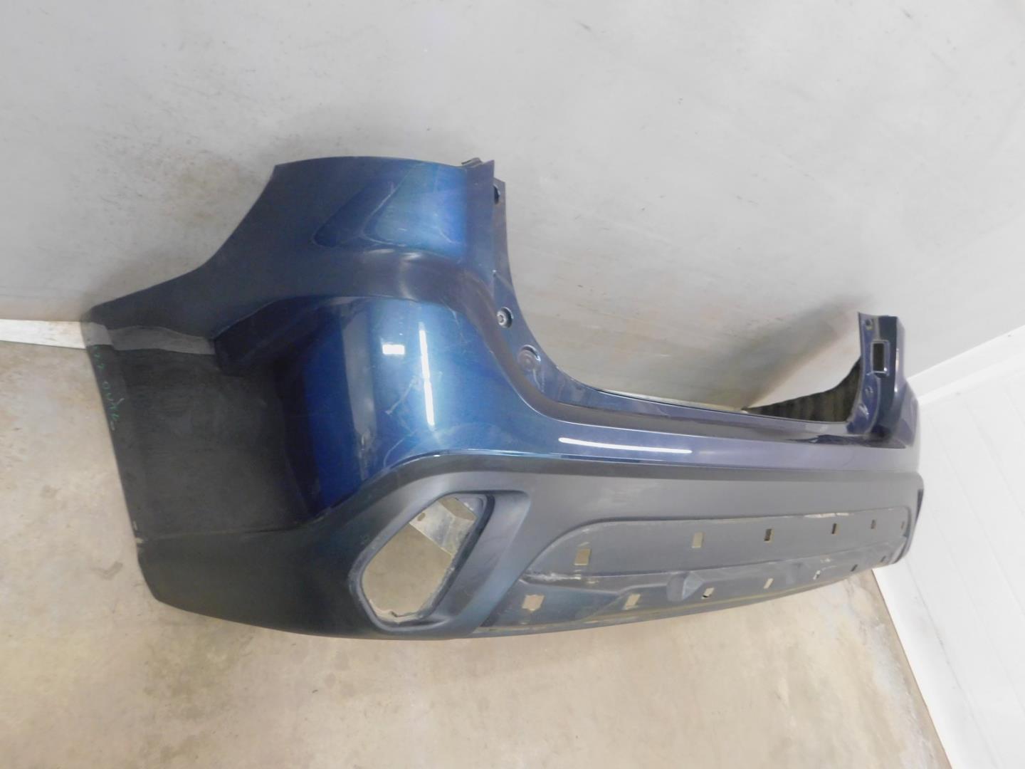 Бампер задний