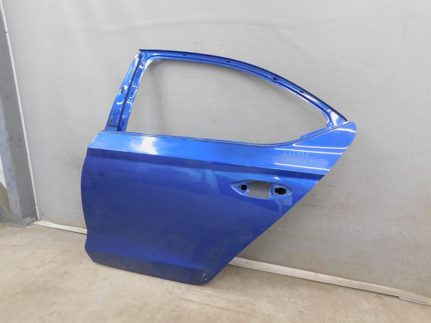 Дверь задняя левая