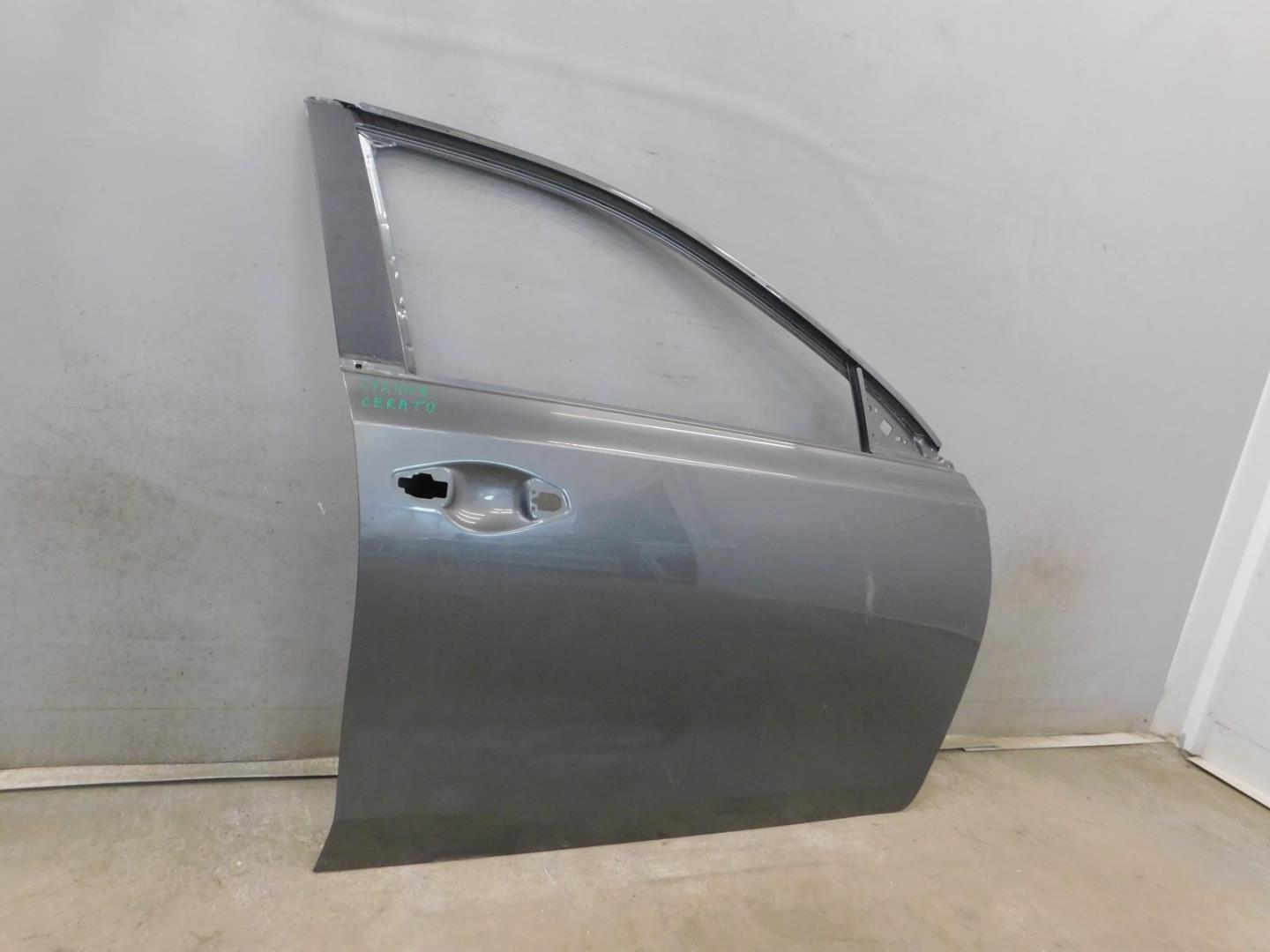 Дверь передняя правая