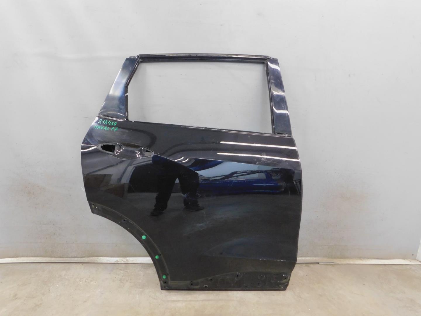 Дверь задняя правая