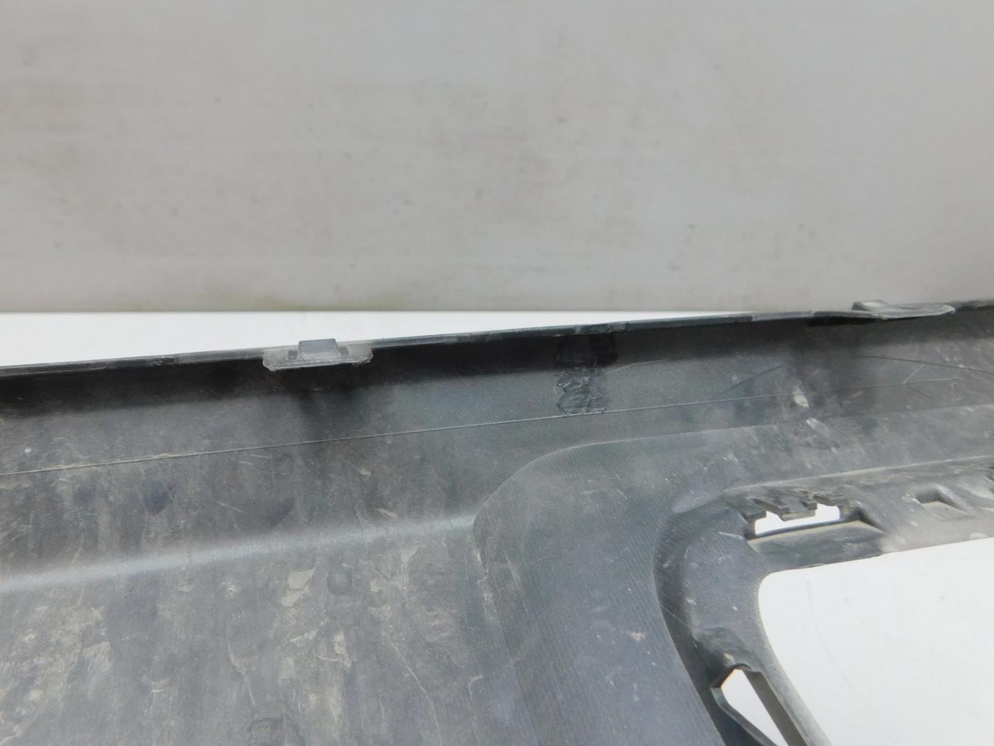 Накладка переднего бампера