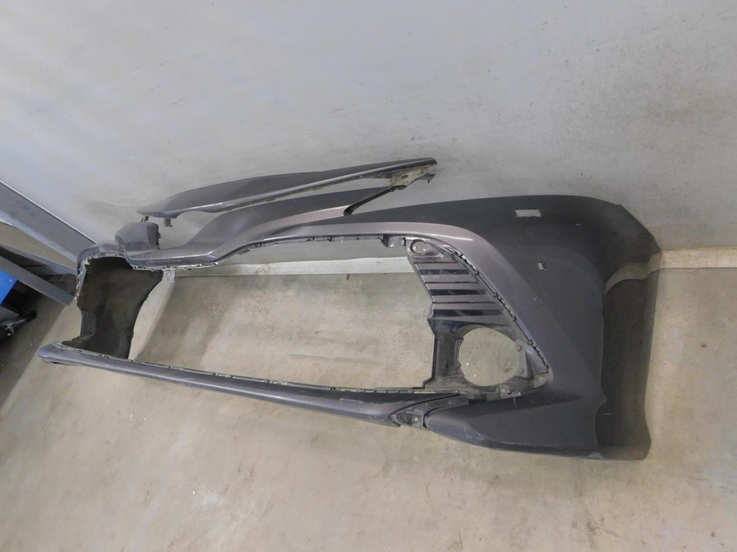 Бампер передний