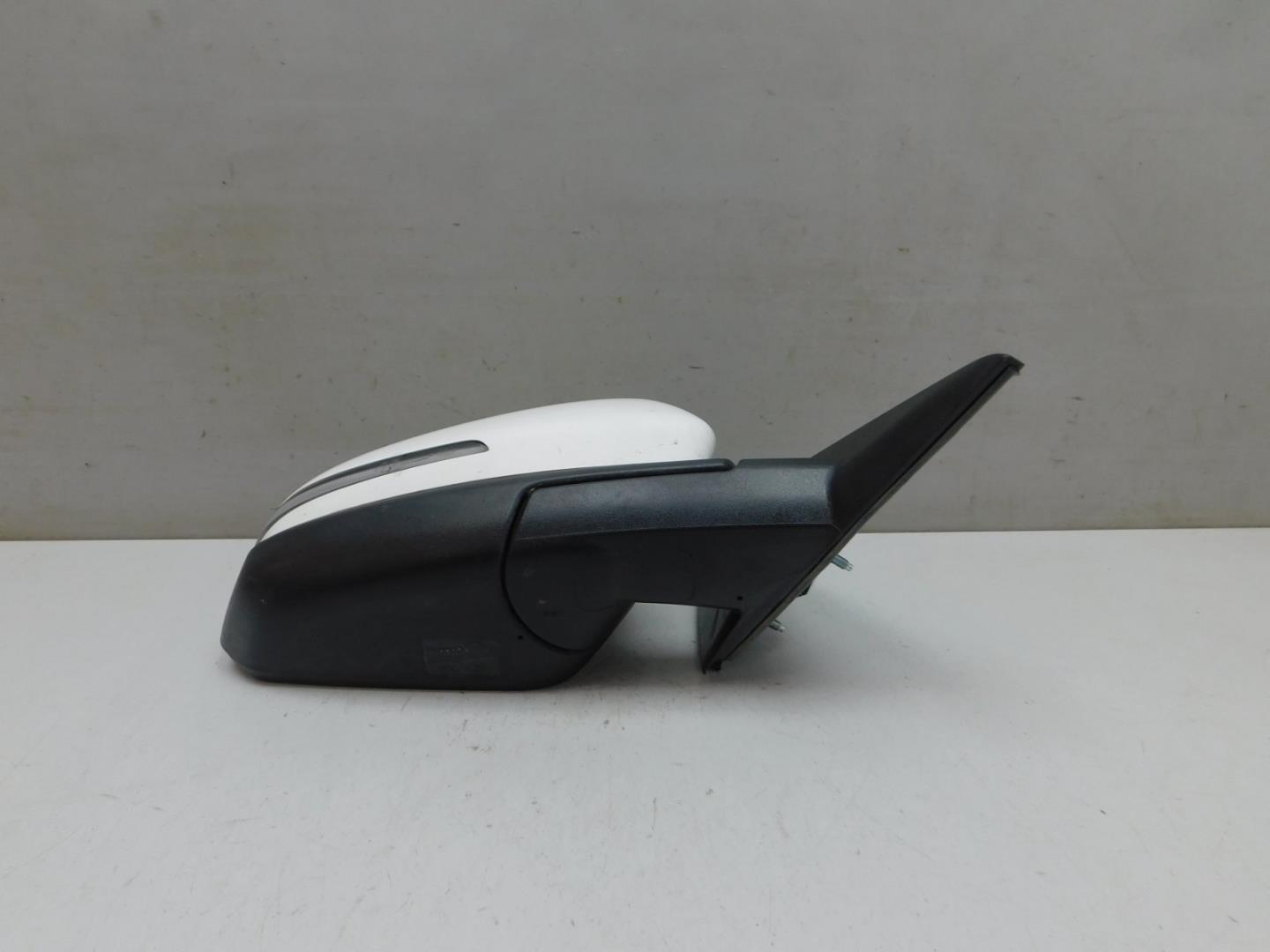 Зеркало правое электрическое