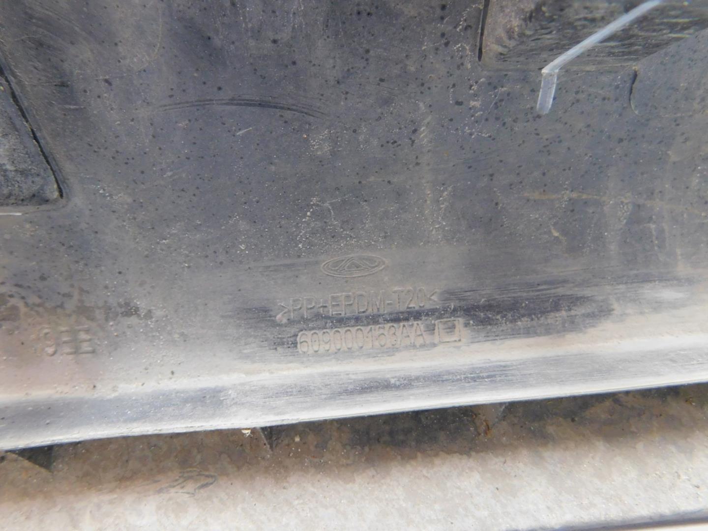 Накладка двери передней правой