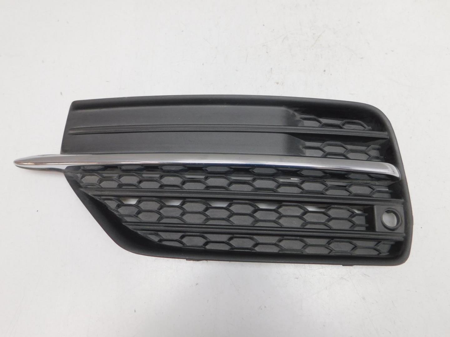 Решетка в бампер левая