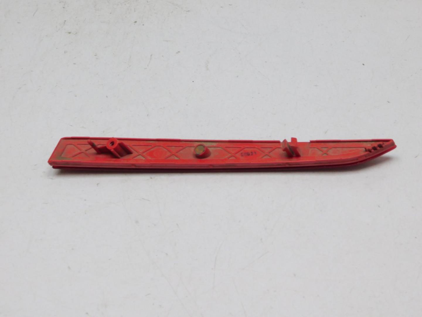 Фонарь задний в бампер правый