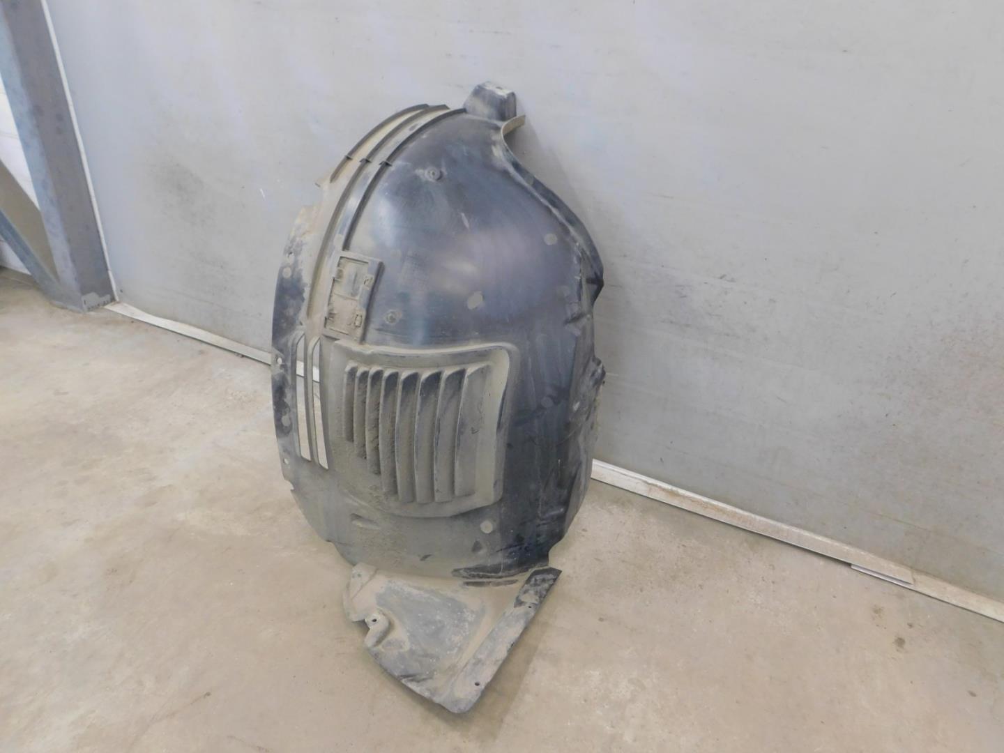 Локер передний левый