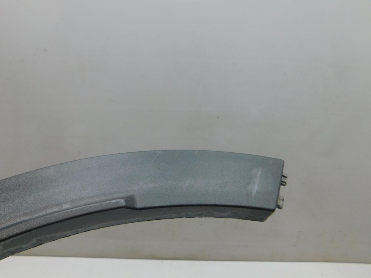 Накладка заднего крыла левого