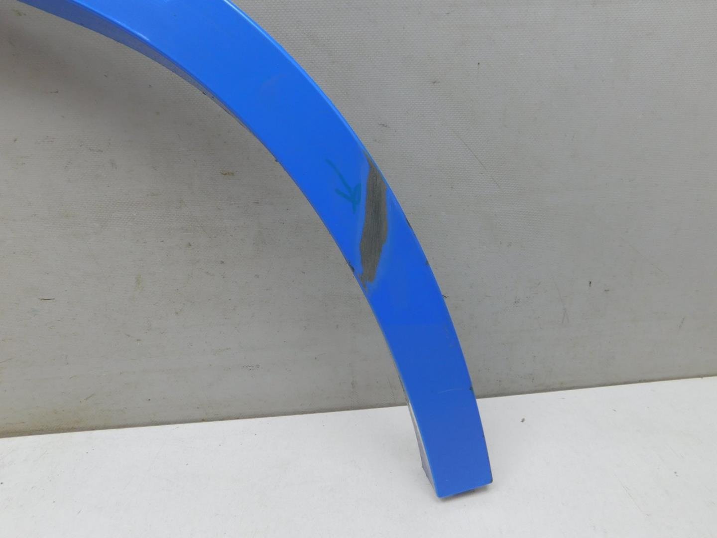 Накладка заднего крыла правого