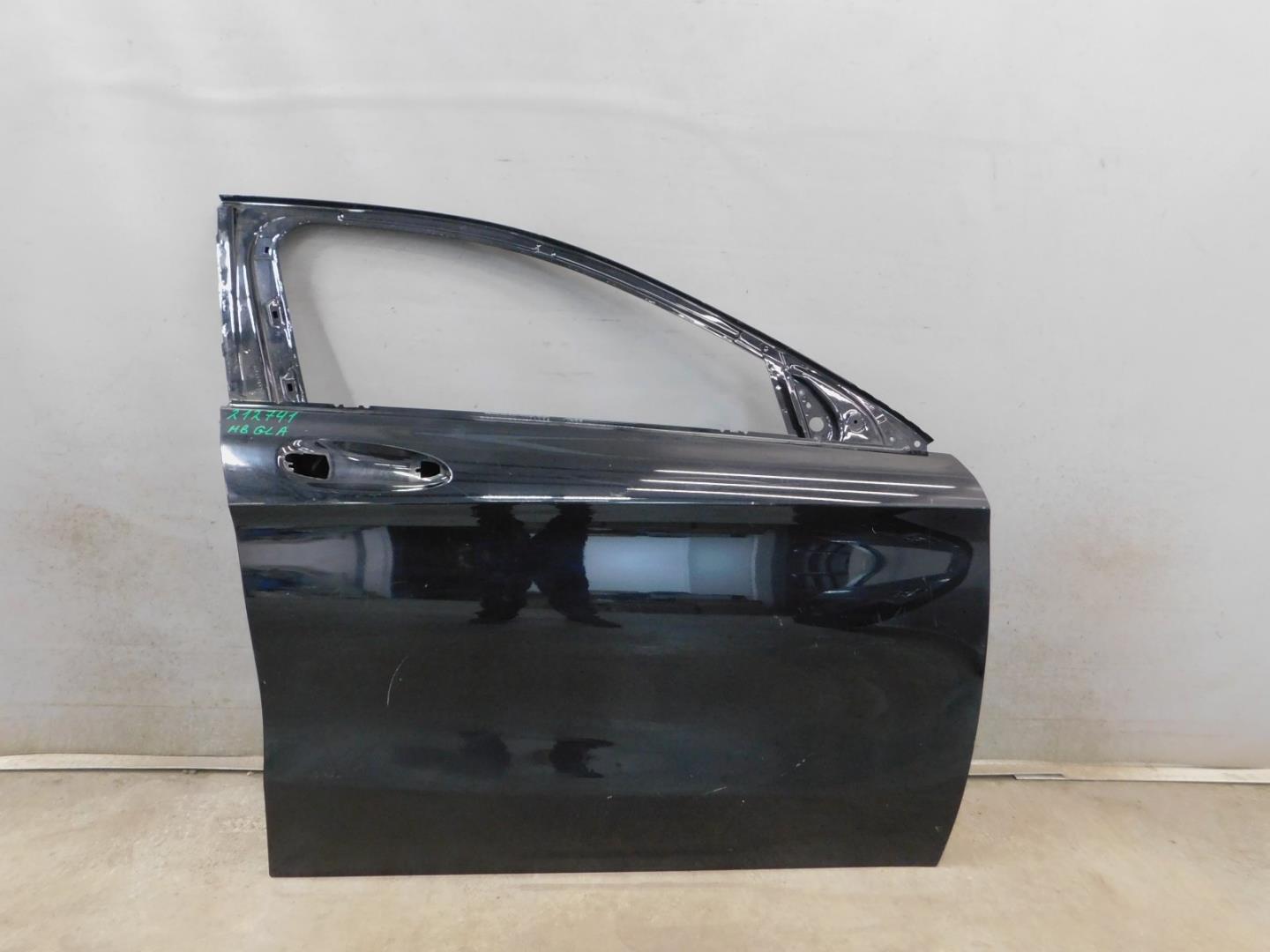 Дверь передняя правая