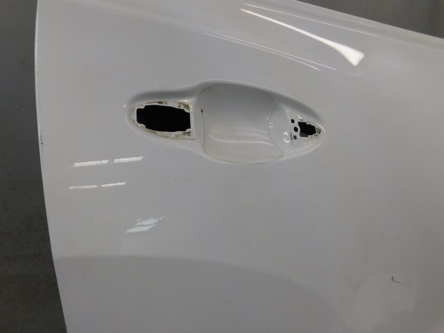 Дверь задняя правая