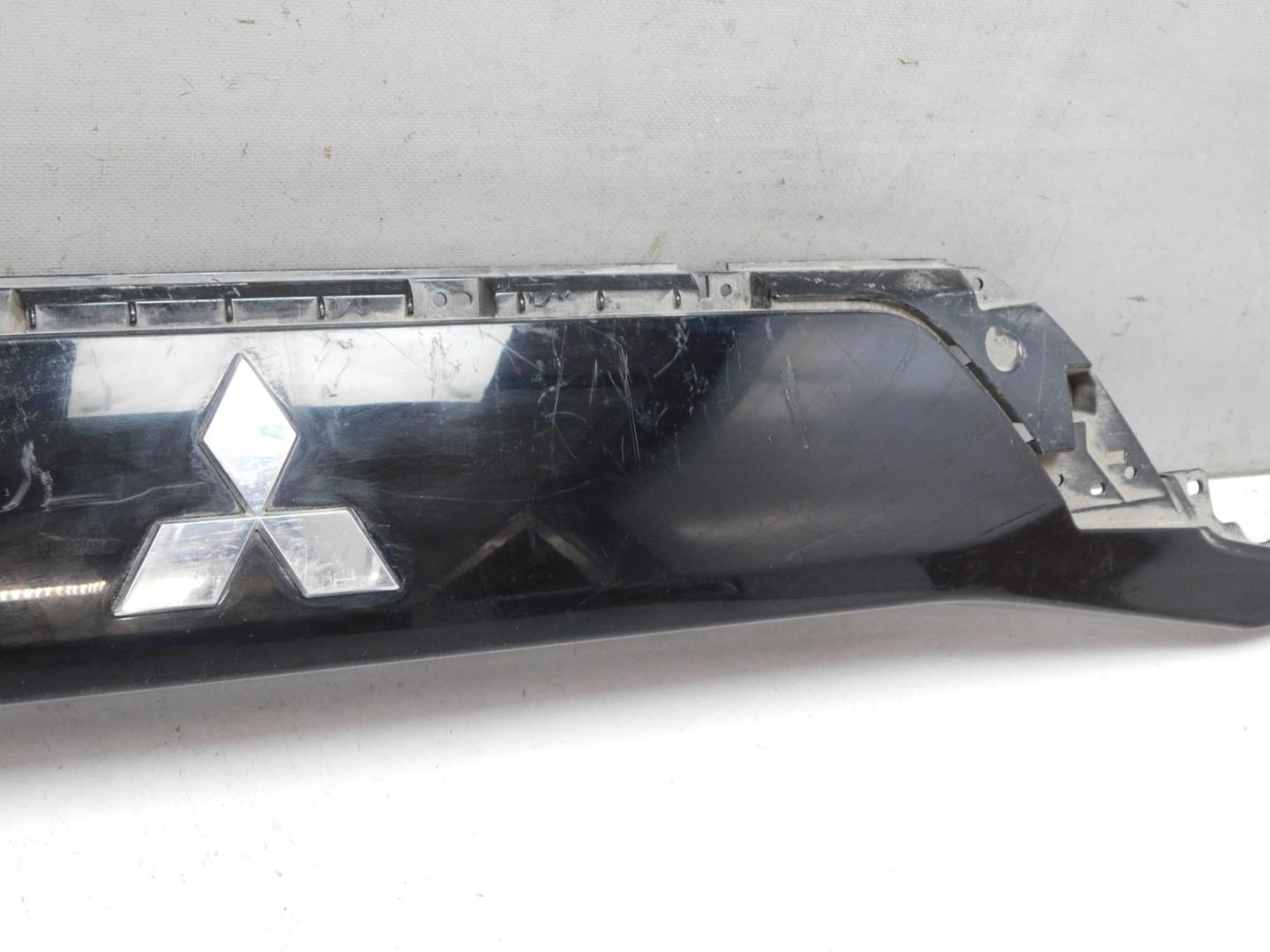 Накладка двери багажника