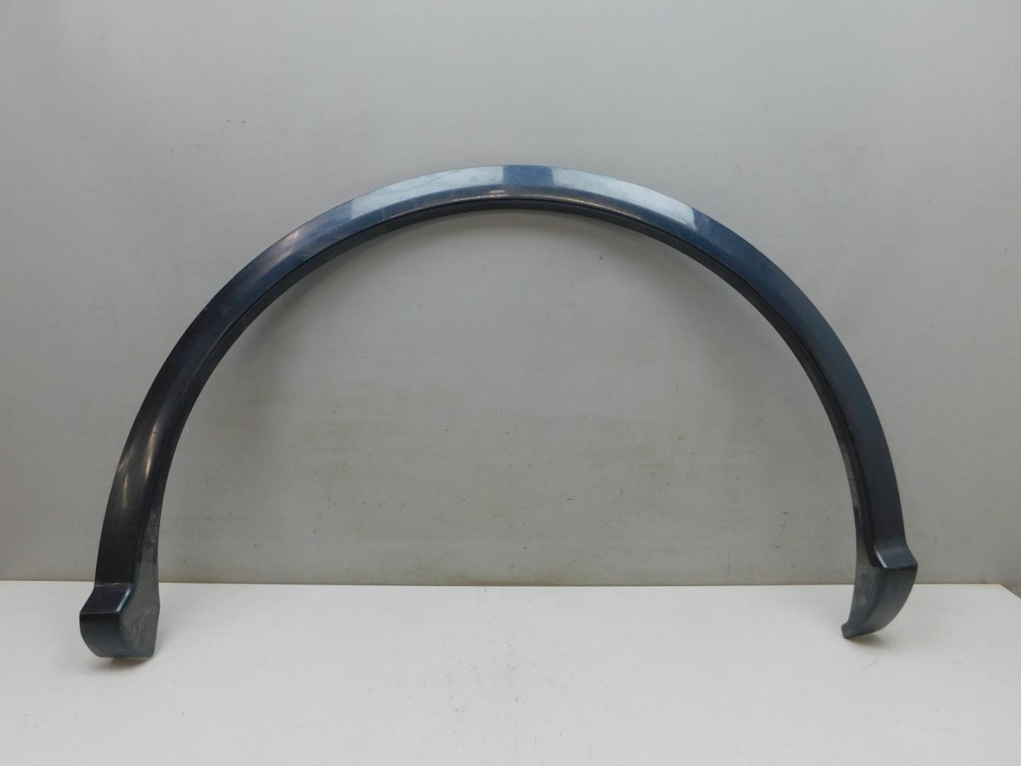 Накладка заднего крыла левого