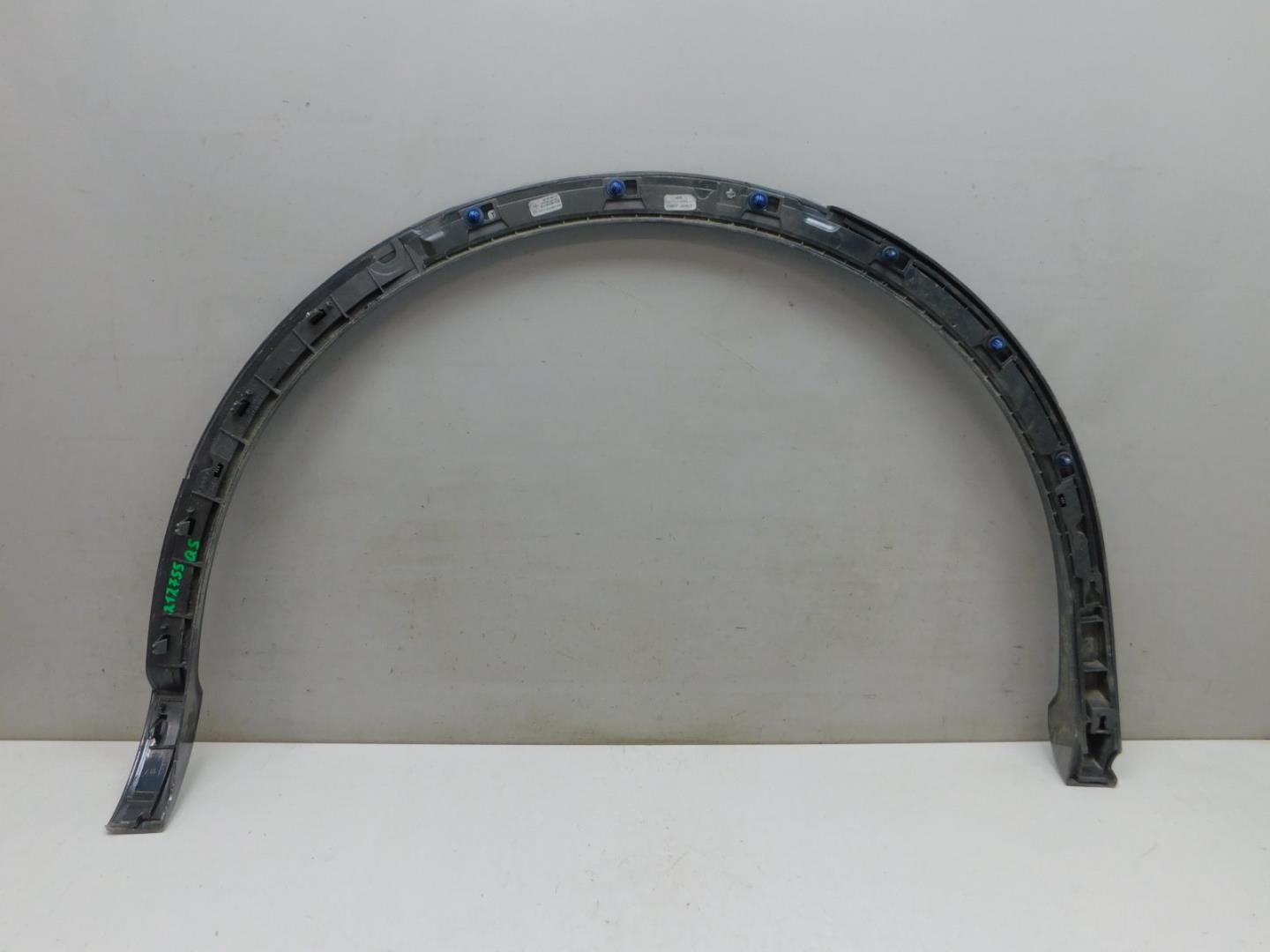 Накладка заднего крыла левого