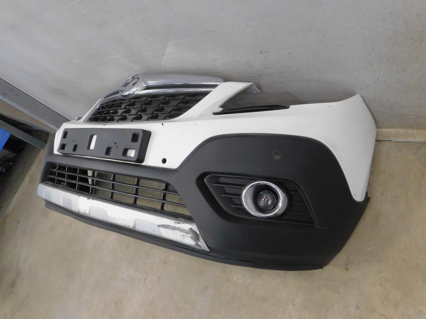 Бампер передний