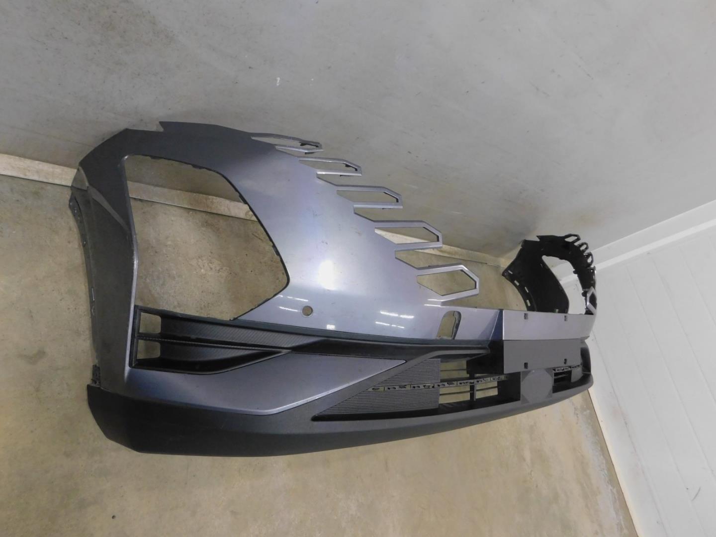 Бампер передний