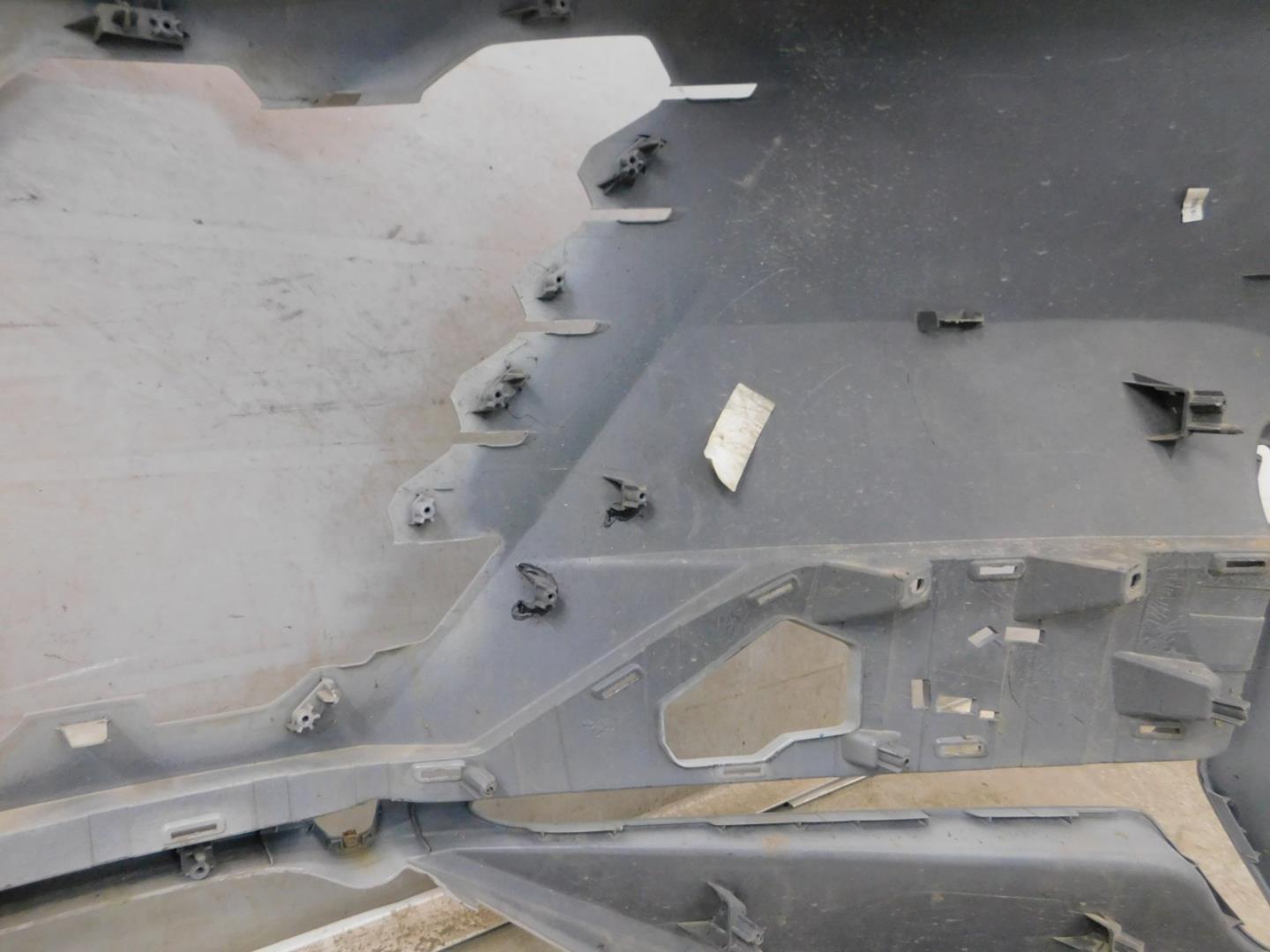 Бампер передний