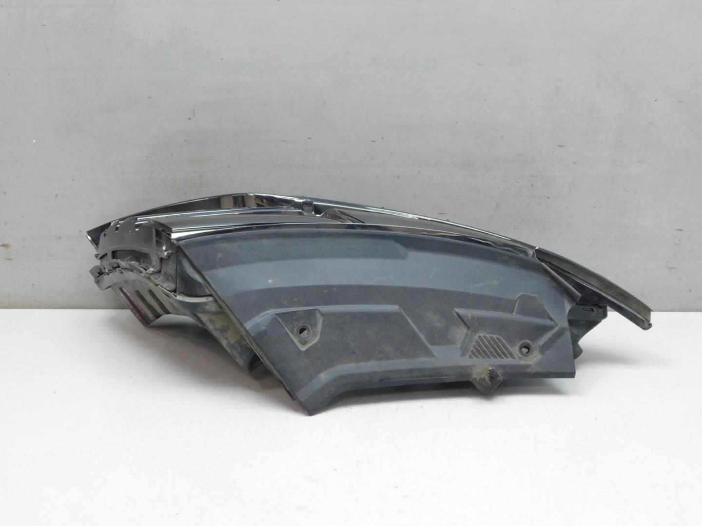 Габарит передний правый