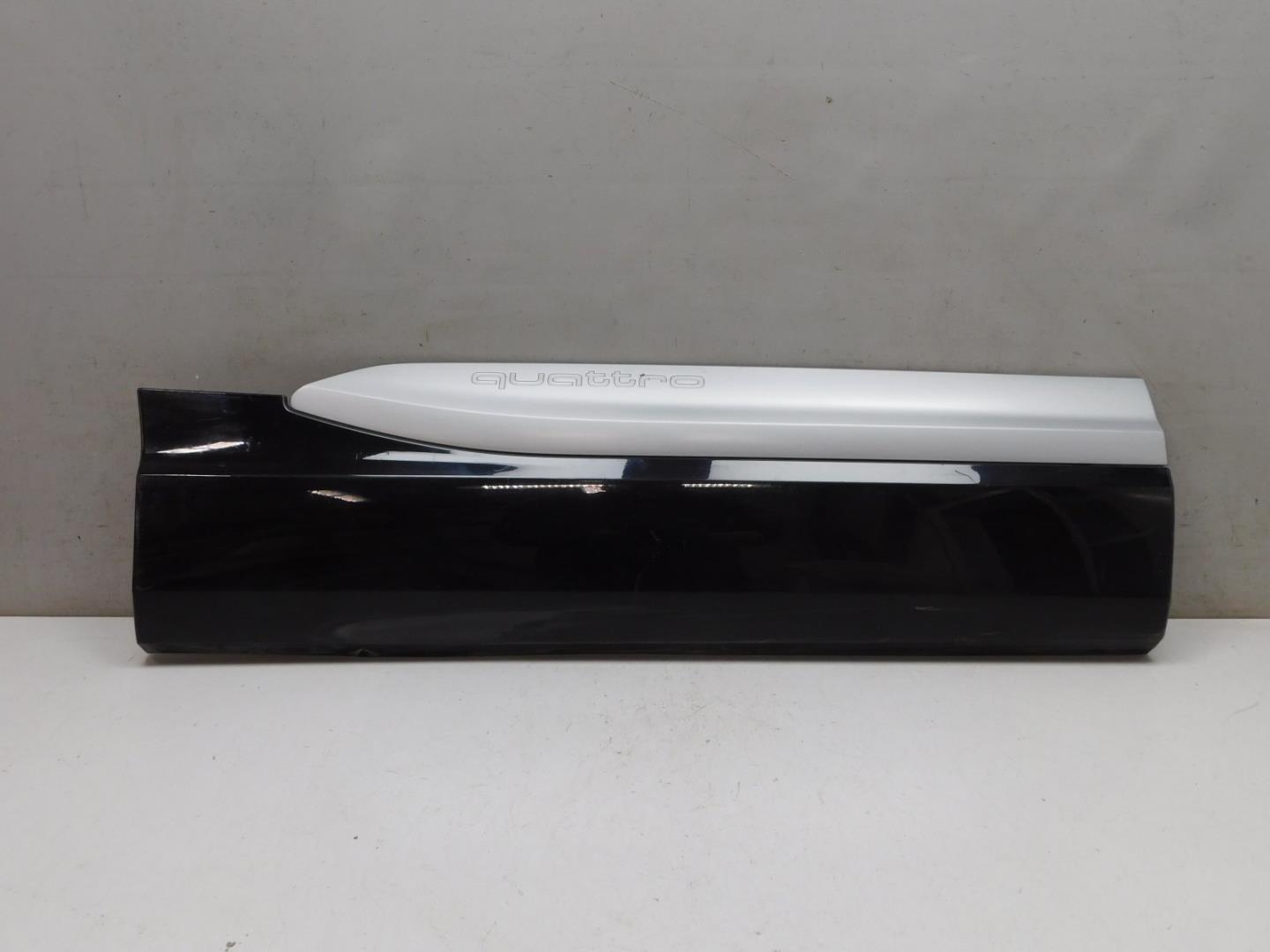 Накладка двери задней правой