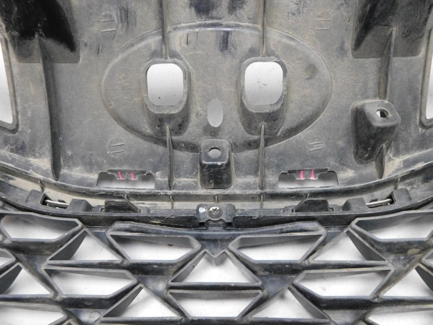 Решетка радиатора