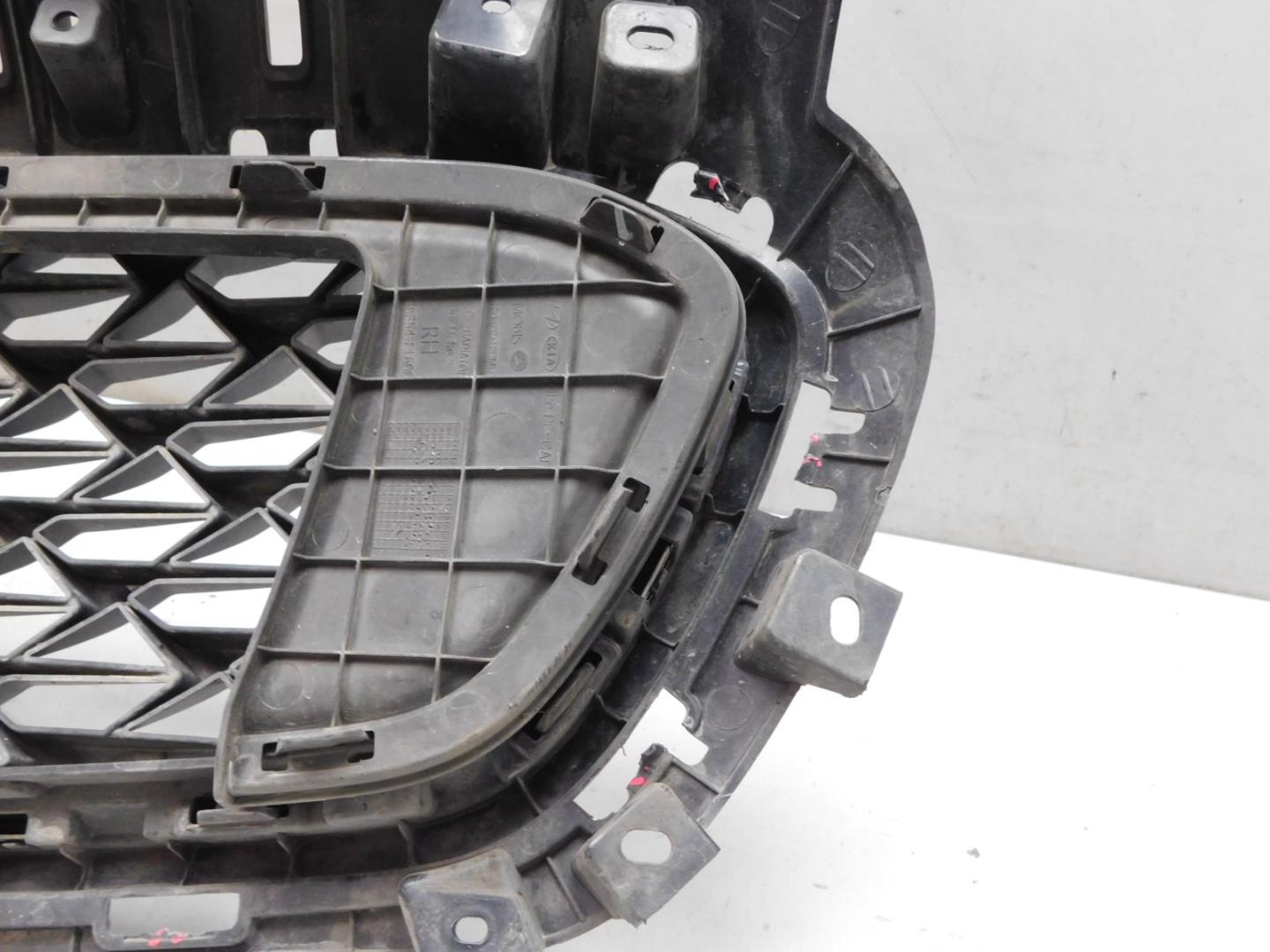 Решетка радиатора