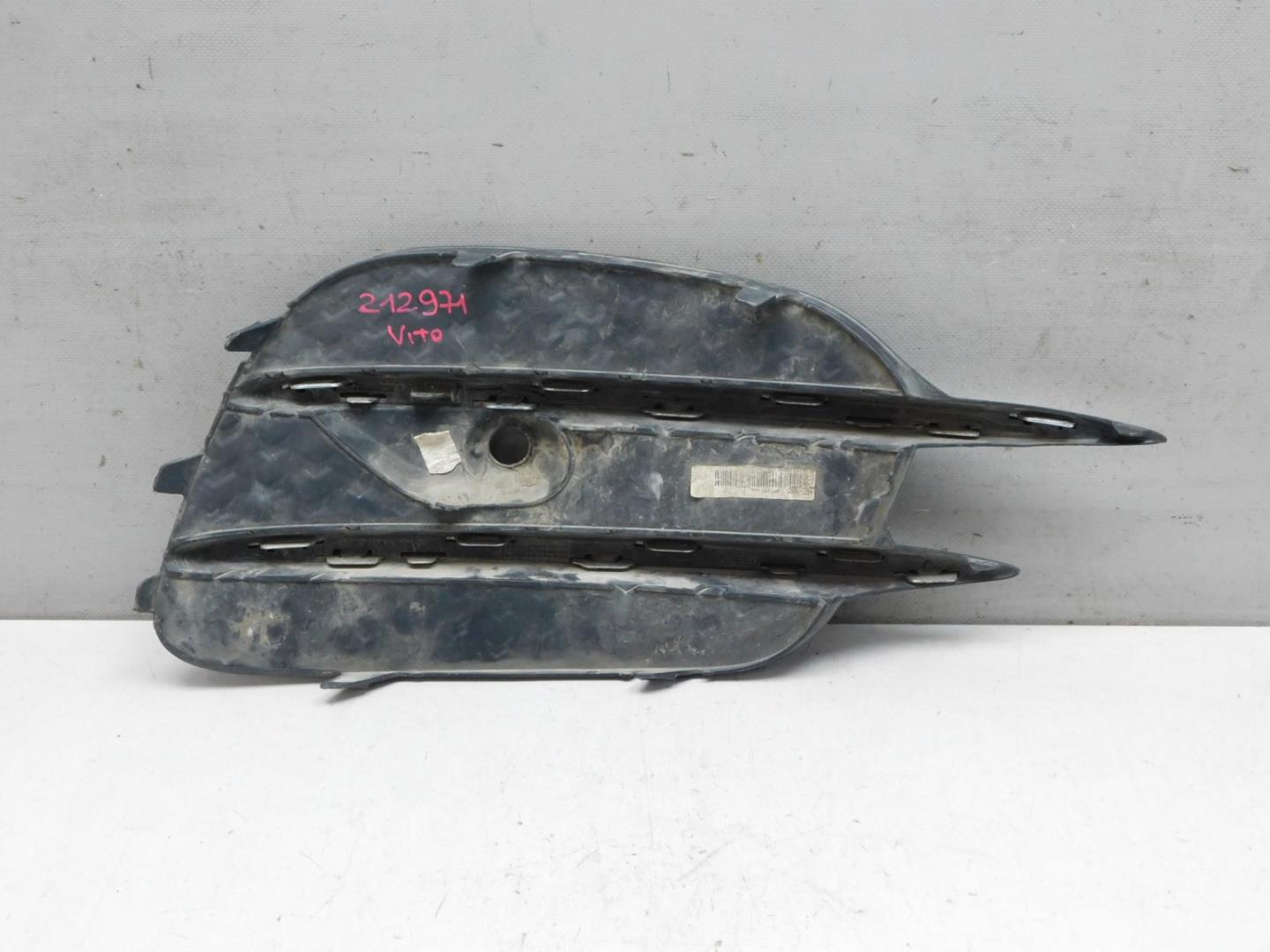 Решетка в бампер левая