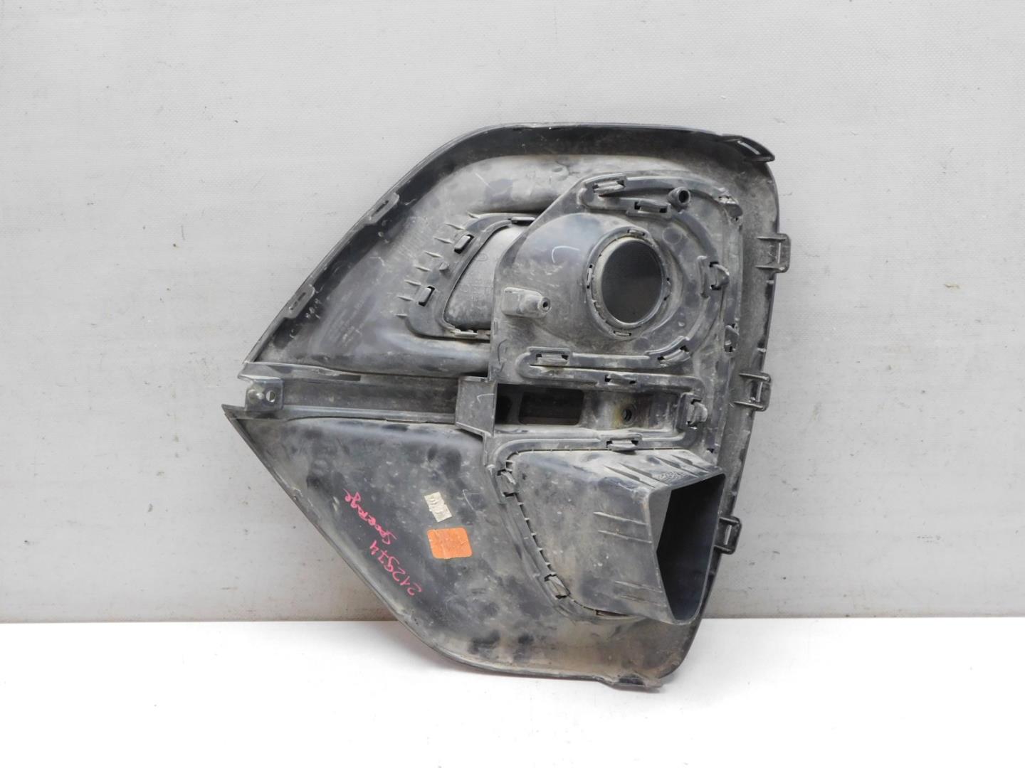 Решетка в бампер правая