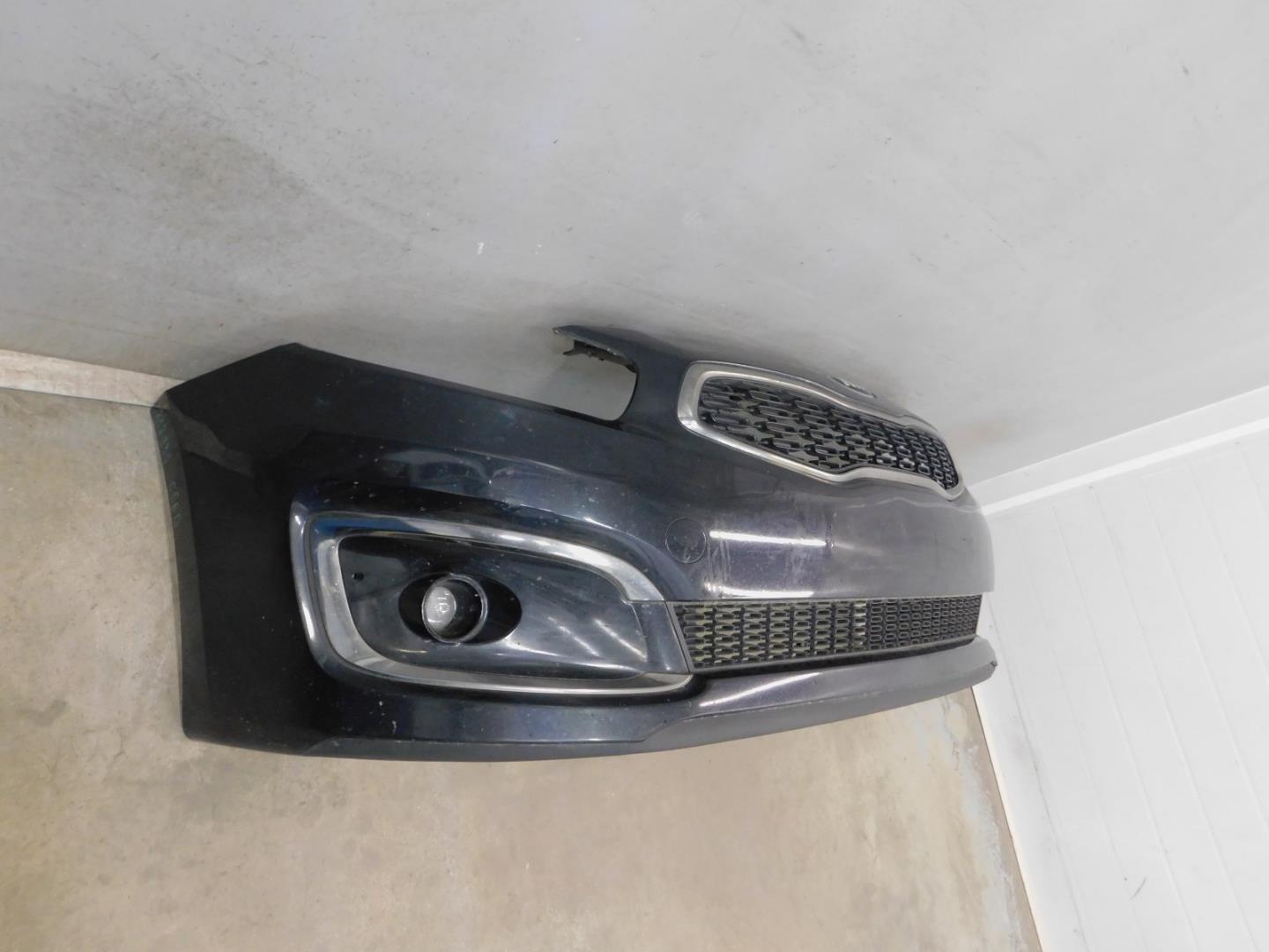 Бампер передний