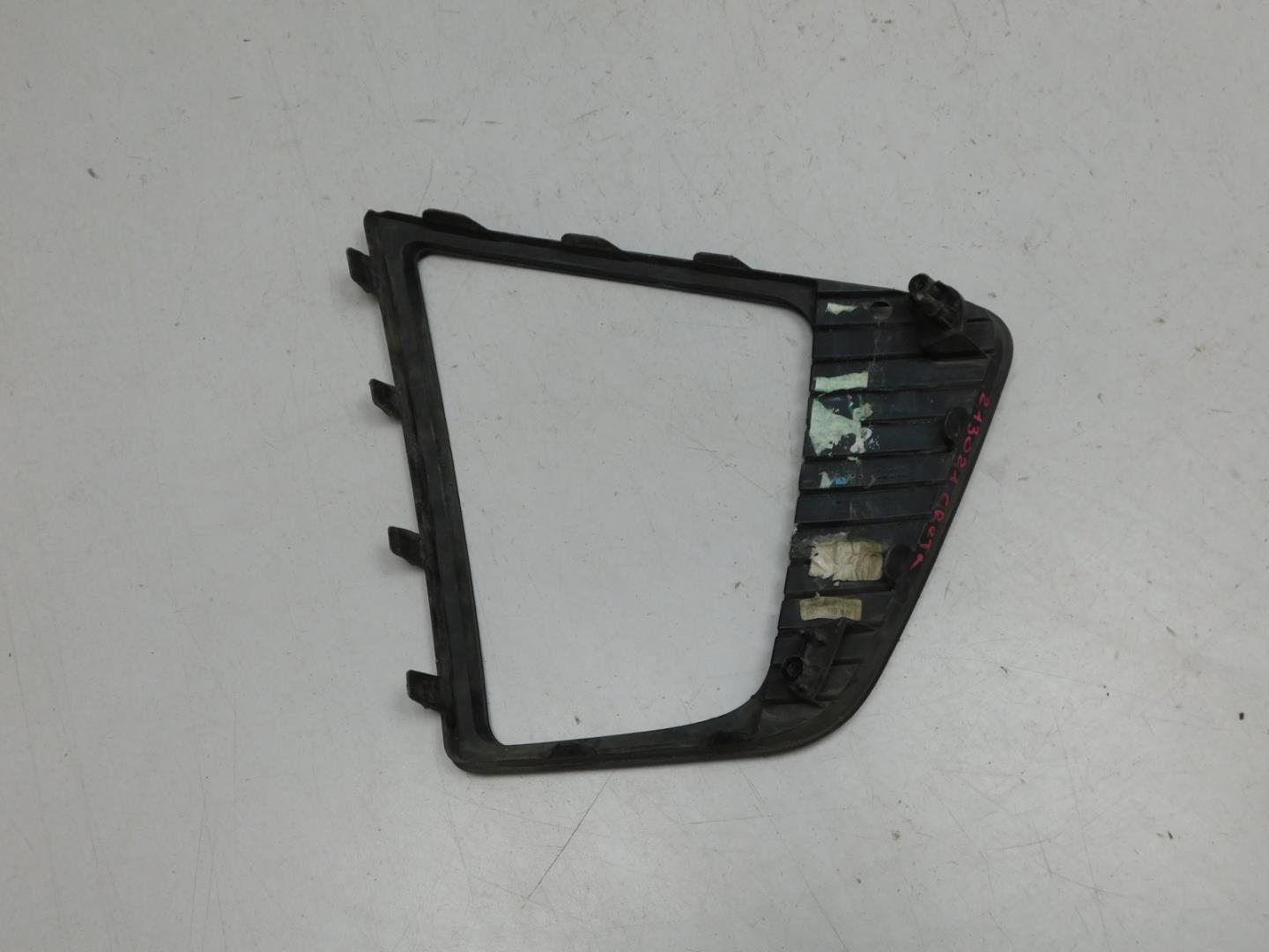 Решетка в бампер левая