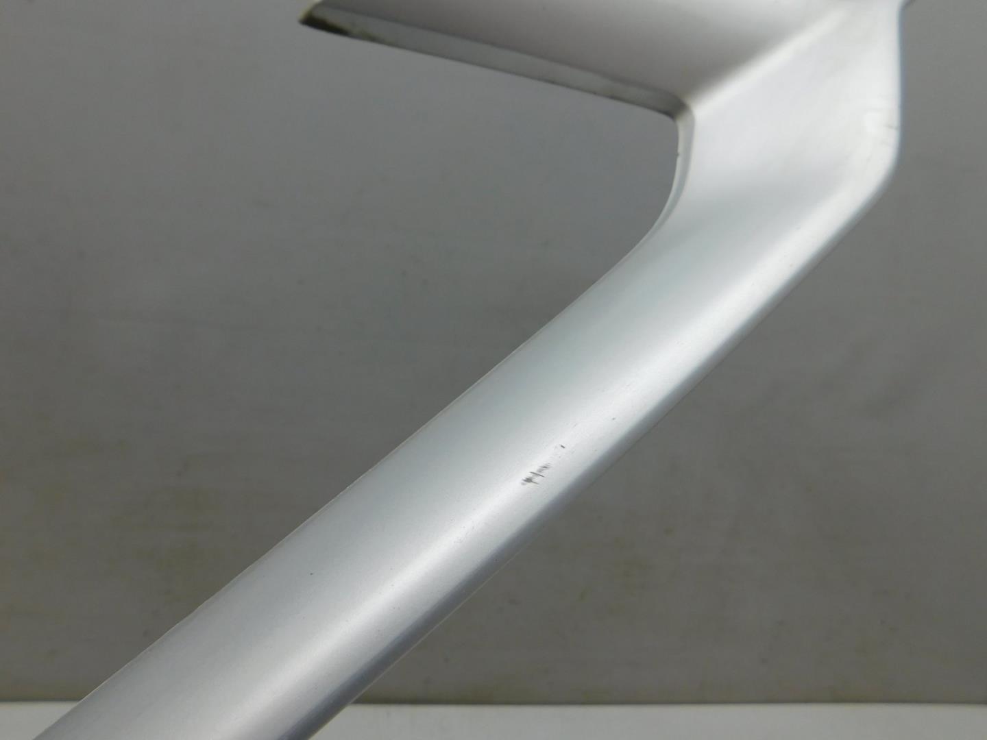 Молдинг переднего бампера