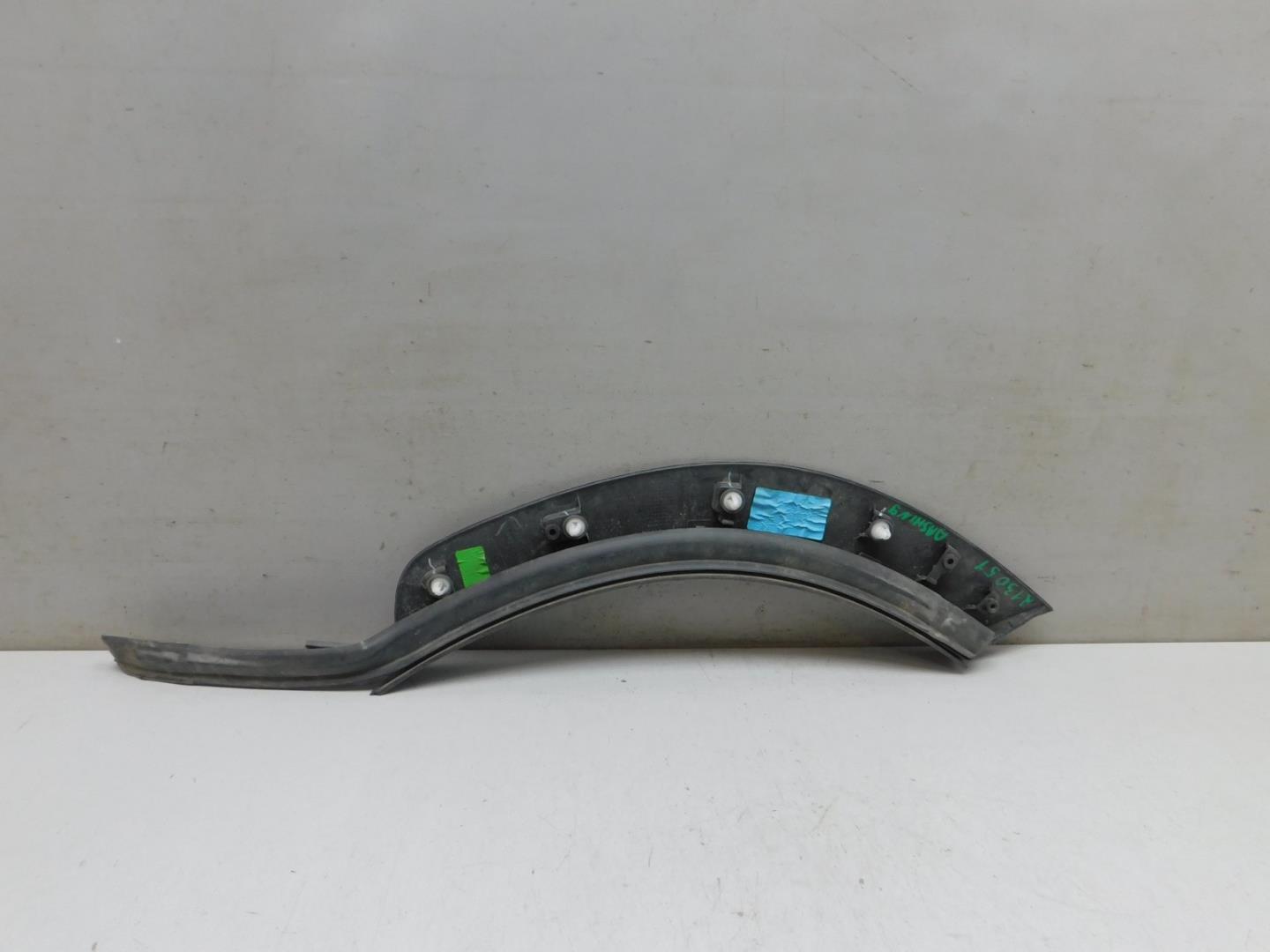 Накладка двери задней правой