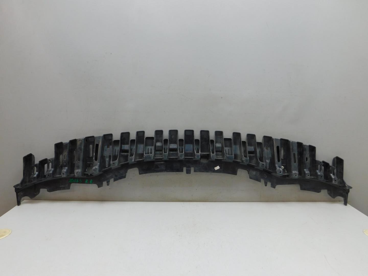 Усилитель переднего бампера