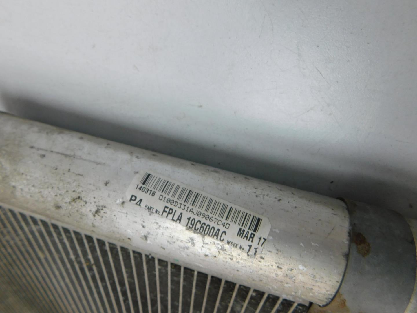 Радиатор кондиционера / конденсер