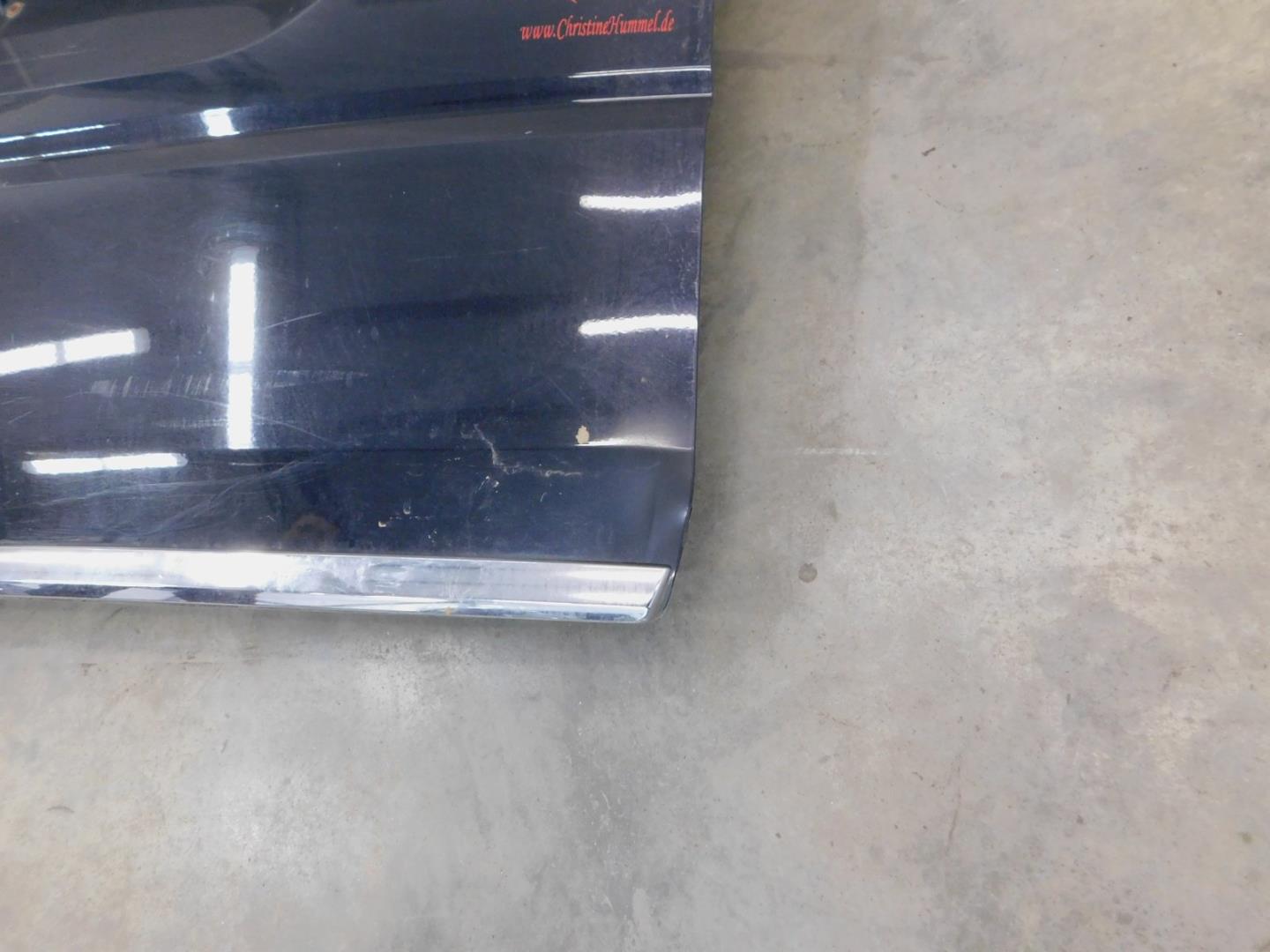 Дверь багажника