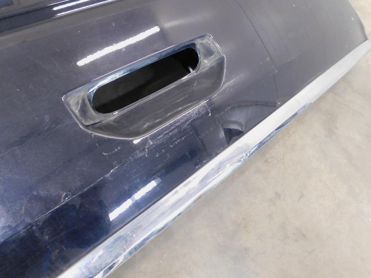 Дверь багажника