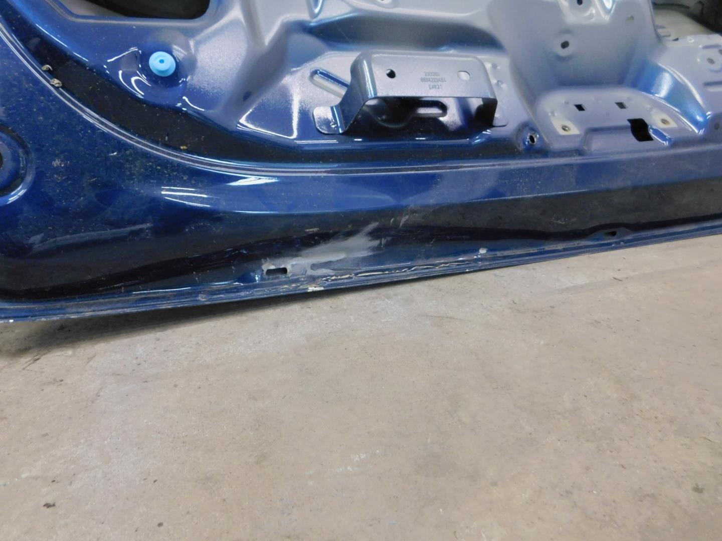 Дверь багажника