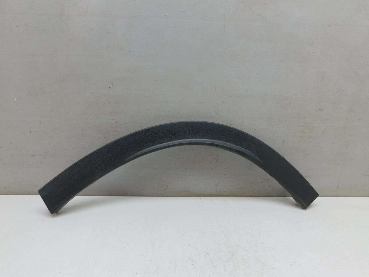 Накладка заднего крыла левого