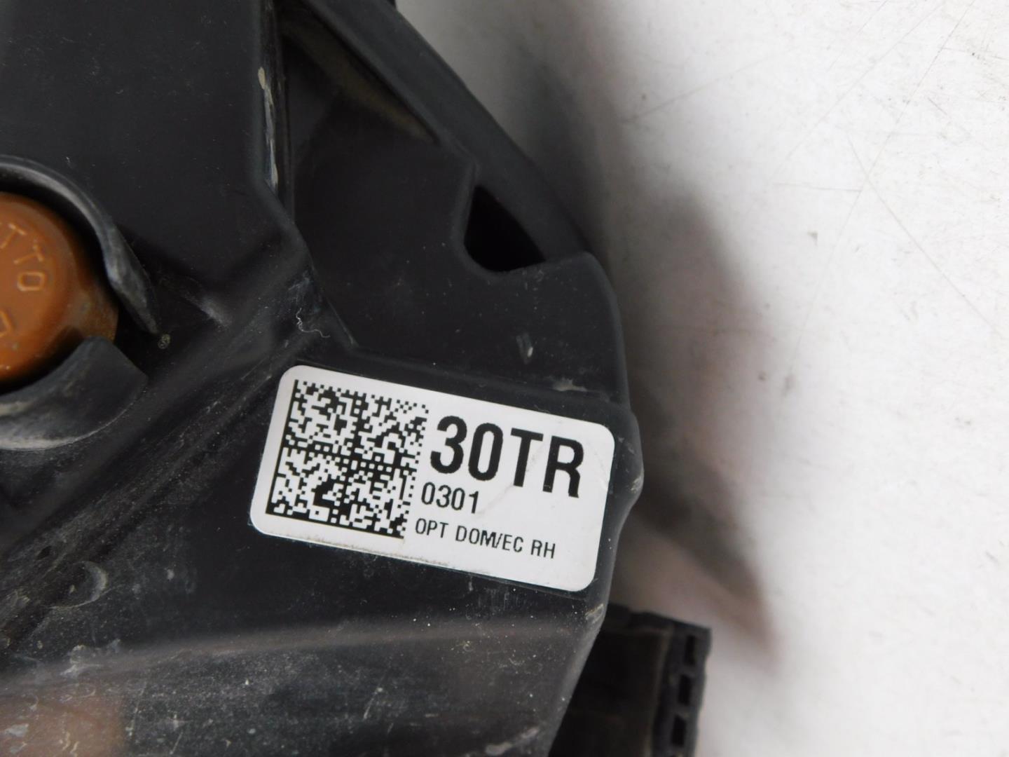 Габарит передний правый