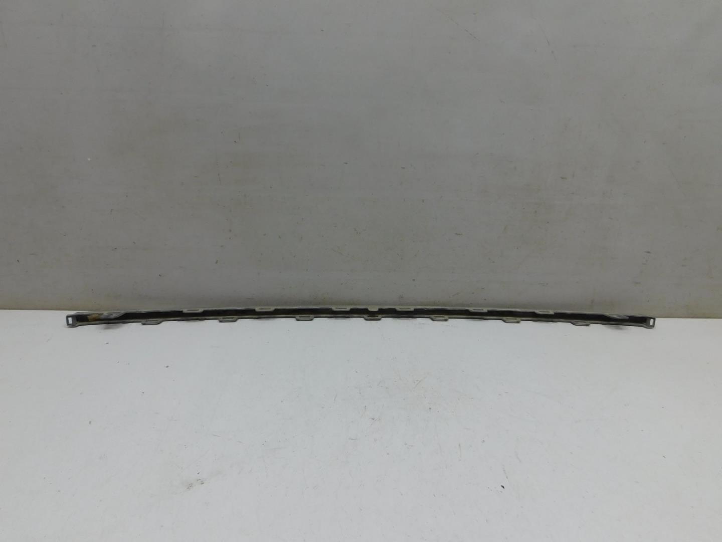 Молдинг заднего бампера